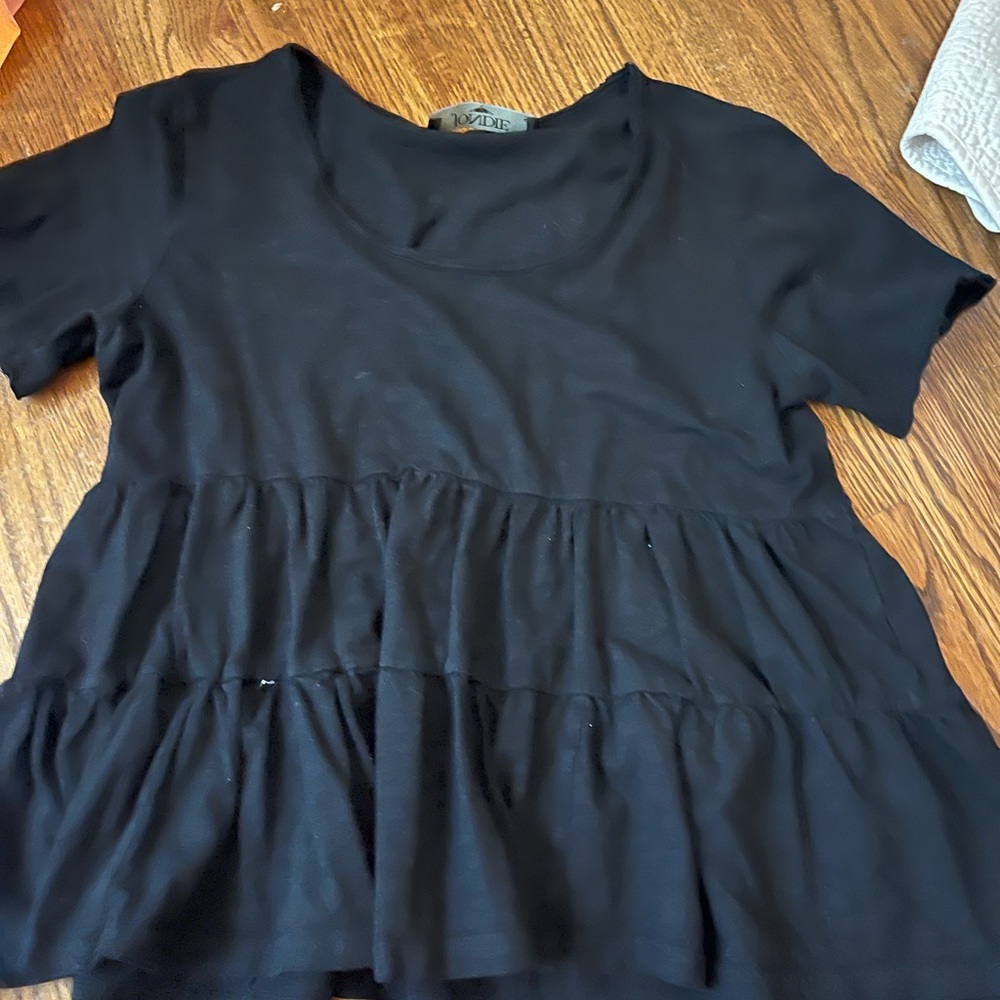 Ruffled Black Short Sleeve Top- JONDIE